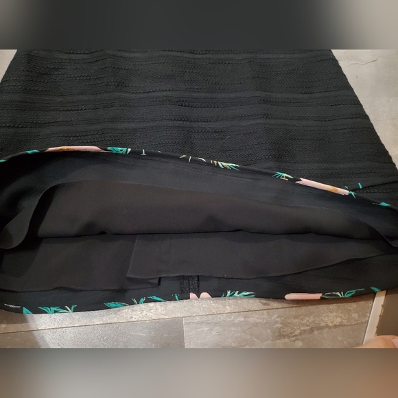 Kate Spade Blossom Trim Tweed Black Sleeveless Dress. Textured. Size 6. - Picture 6 of 10